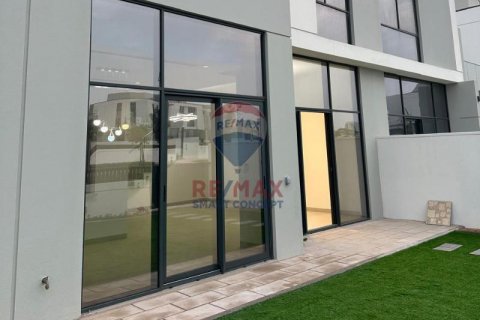 Řadový dům v Al Furjan, Dubai, SAE 4 ložnice, 335.9 m² Č.: 590778 - fotografie 5