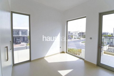 Vilă de închiriat în Arabian Ranches 2, Dubai, EAU 4 dormitoare, 199 mp.  №626653 - poză 9