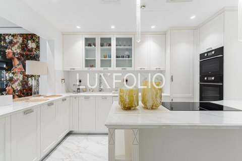 Dzīvoklis Palm Jumeirah, Dubaijā, AAE 2 istabas, 183 m2 Nr. 627734 - attēls 11