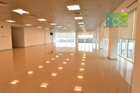 Oficina en alquiler en Ras Al Khaimah, EAU 276.9 m2 № 457863 - foto 18
