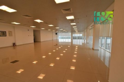 Oficina en alquiler en Ras Al Khaimah, EAU 276.9 m2 № 457863 - foto 4