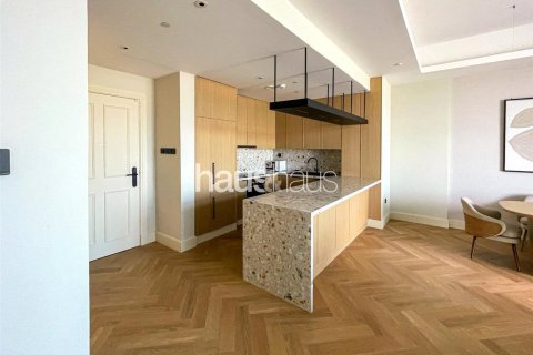 Apartament de închiriat în Al Barsha, Dubai, EAU 2 dormitoare, 138 mp.  №627225 - poză 4