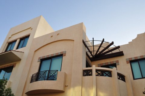 ЖК Al Khalidiyah Village в Al Khalidiya, Абу-Даби, ОАЭ № 220743