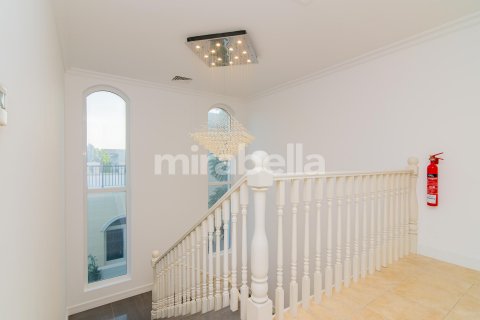 Villa til leje i Jumeirah Golf Estates, Dubai, UAE 5 soveværelser, 856.5 kvm № 363168 - foto 6