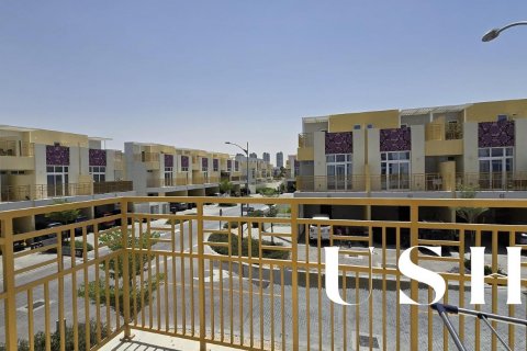 Rekkehus i DAMAC Hills (Akoya by DAMAC), Dubai, Emiratene 3 soverom, 143 kvm nr. 623669