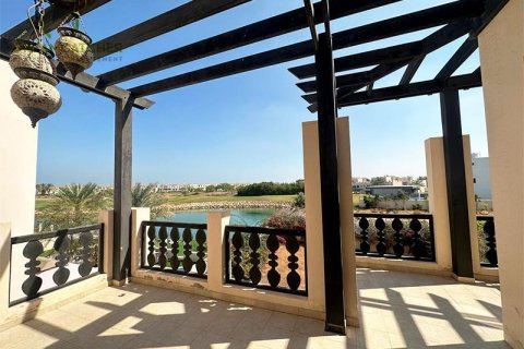 Villa zur Miete in Al Hamra Village, Ras Al Khaimah, VAE 5 Schlafzimmer, 982.6 m2 Nr. 454656 - Foto 24