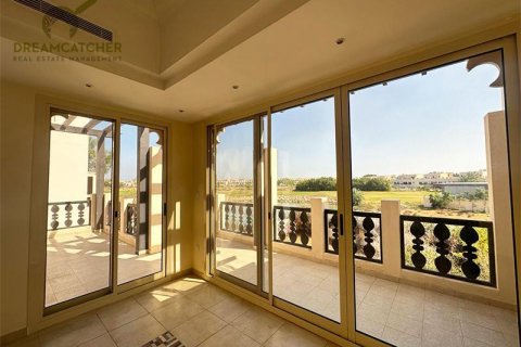 Villa zur Miete in Al Hamra Village, Ras Al Khaimah, VAE 5 Schlafzimmer, 982.6 m2 Nr. 454656 - Foto 22