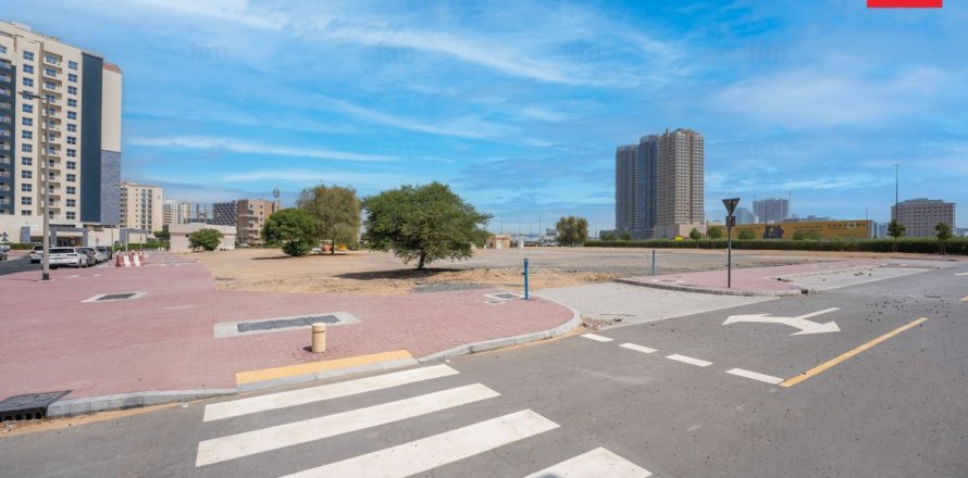 Land in Wadi Al Safa 2, Dubai, VAE: 487.2 m2 Nr. 610265