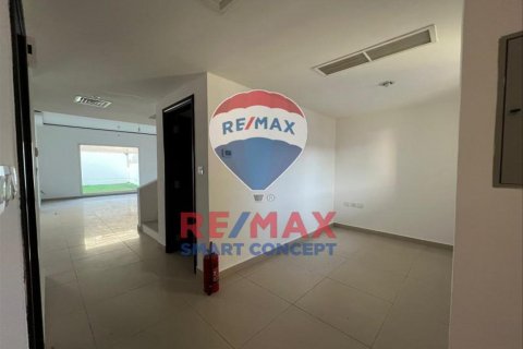Villa te koop in Al Reef, Abu Dhabi, VAE 4 slaapkamers, 265.5 vr.m., nr 458608 - foto 7