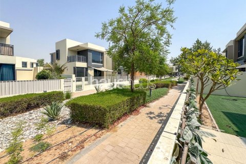 Dubai Hills Estate, Dubai, संयुक्त अरब अमीरात में विला, 4 बेडरूम, 288 वर्ग मीटर, संख्या 626836 - फ़ोटो 2