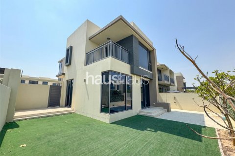Villa asukohaga Dubai Hills Estate, Dubai, AÜE: 4 magamistoaga, 288 m² Nr 626836