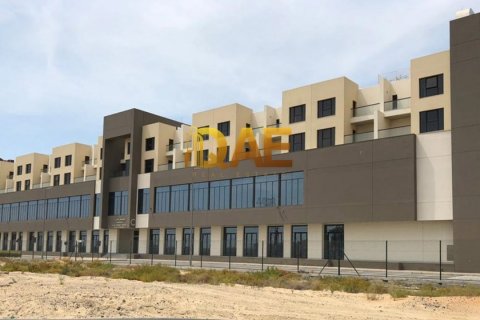 בניין למכירה ב Al Warsan, Dubai, איחוד האמירויות 2508.4 מ"ר, מספר 224308 - תמונה 4