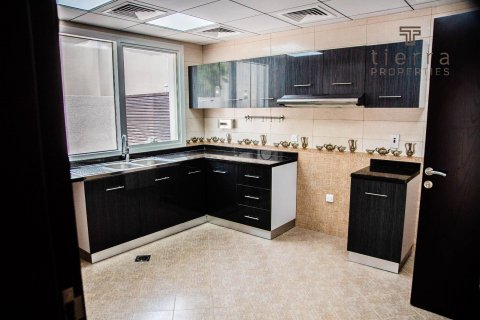 Вилла Аль-Твар, Дубай, БАӘ-да 3 жатын бөлмелер, 744.5 м² № 451397 - фото 3