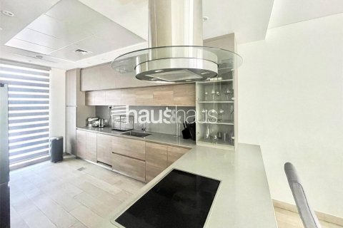 וילה להשכרה ב Jumeirah Park, Dubai, איחוד האמירויות  4 חדרי שינה, 188 מ"ר, מספר 626849 - תמונה 6