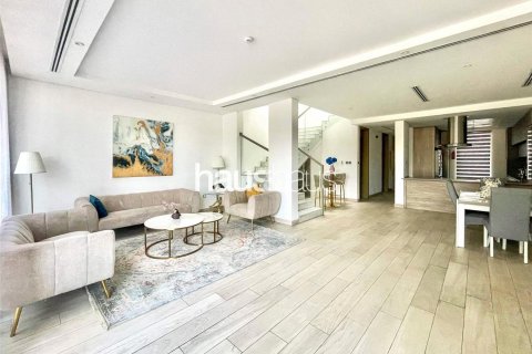 וילה להשכרה ב Jumeirah Park, Dubai, איחוד האמירויות  4 חדרי שינה, 188 מ"ר, מספר 626849 - תמונה 4