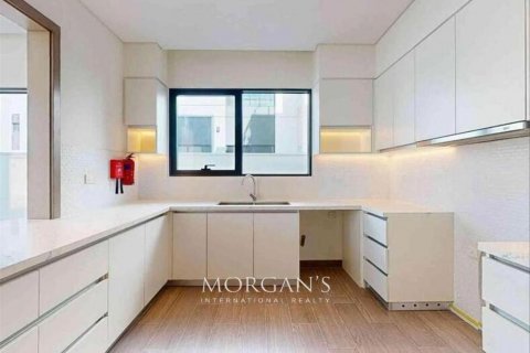 Vilë në Al Furjan, Dubai, Emiratet e Bashkuara Arabe 4 dhoma gjumi, 462.7 m2. № 545663 - Foto 16