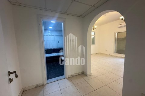 Villa sa Al Barsha, Dubai, UAE 5 silid-tulugan, 464.5 sq.m. № 552562 - larawan 10