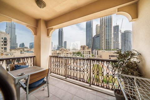 Apartamento en venta en Old Town, Dubai, EAU 2 dormitorios, 113 m2 № 593431 - foto 16