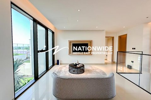 Müüa villa asukohaga Abu Dhabi, AÜE: 4 magamistoaga, 465 m² Nr 588954 - pilt 11