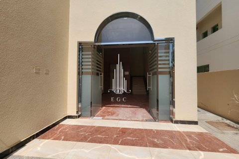 Vila v Al Bateen, Abu Dhabi, SAE 6 spální, 1800 m2 č. 577281