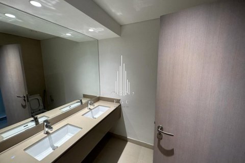 Apartment til salg i Yas Island, Abu Dhabi, UAE 3 soveværelser, 130.7 kvm № 577285 - foto 20