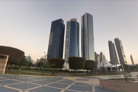 Al Zahiyah, Abu Dhabi, UAE의 Al Reef Tower 번호 204032