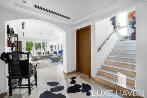 Vilë në Jumeirah Park, Dubai, Emiratet e Bashkuara Arabe 3 dhoma gjumi, 327.67 m2. № 353873 - Foto 14