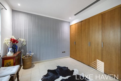 Vilë në Jumeirah Park, Dubai, Emiratet e Bashkuara Arabe 3 dhoma gjumi, 327.67 m2. № 353873 - Foto 21