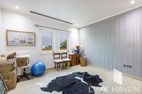 Vilë në Jumeirah Park, Dubai, Emiratet e Bashkuara Arabe 3 dhoma gjumi, 327.67 m2. № 353873 - Foto 19