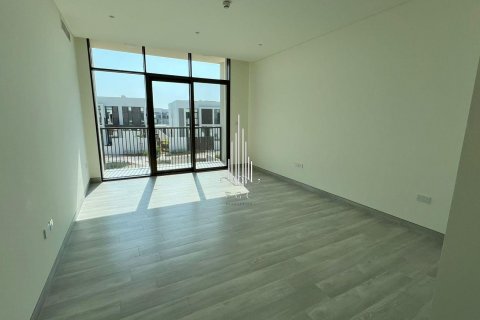 Vila di Abu Dhabi, UAE 4 bilik tidur, 721.9 meter persegi № 550723 - foto 14