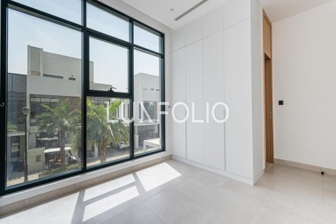 Rumah bandar di Jumeirah Golf Estates, Dubai, UAE 4 bilik tidur, 322 meter persegi № 627631 - foto 12