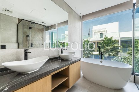 Rumah bandar di Jumeirah Golf Estates, Dubai, UAE 4 bilik tidur, 322 meter persegi № 627631 - foto 19