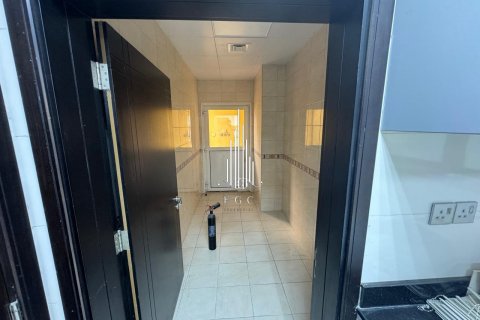 Vila u Baniyas, Abu Dhabi, UAE 8 spavaćih soba, 1207.7 m2 Br. 456442 - fotografija 30