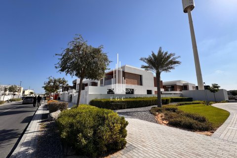 Villa em Saadiyat Island, Abu Dhabi, EAU 5 quartos, 568.9 m2 № 585176