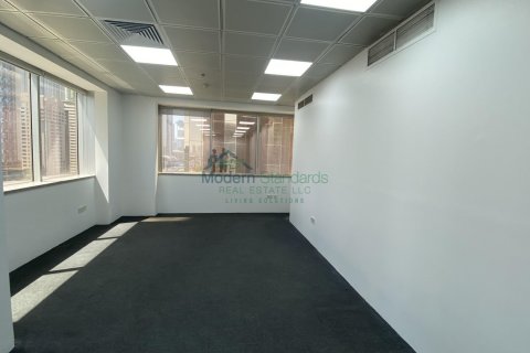 Office in Sheikh Zayed Road, Dubai, UAE 504 sq.m. № 294452