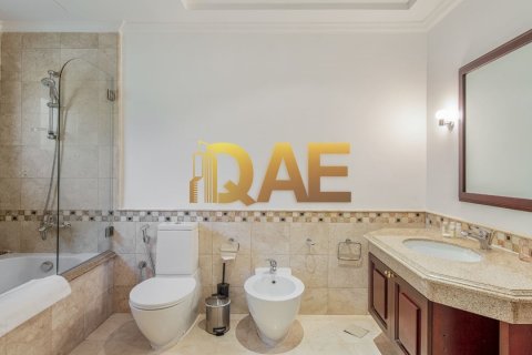 Villa à vendre à  Palm Jumeirah, Dubai, EAU 6 chambres, 1254.191 m2 № 133906 - photo 3