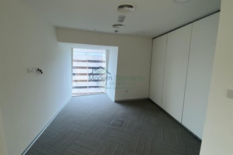 Sheikh Zayed Road, Dubai, UAE의 임대용 사무실 5640제곱미터 번호 294451 - 사진 7