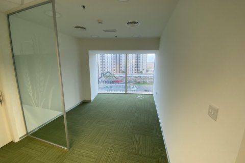 Sheikh Zayed Road, Dubai, UAE의 임대용 사무실 5640제곱미터 번호 294451 - 사진 5