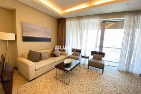 Apartment in Downtown Dubai (Downtown Burj Dubai), Dubai, UAE 3 bedrooms, 151 sq.m. № 138030 - photo 9