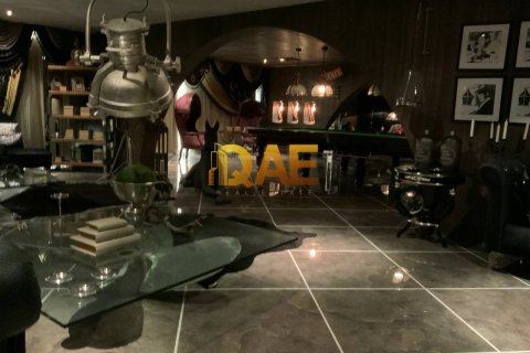 Müüa villa asukohaga Al Twar, Dubai, AÜE: 16 magamistoaga, 40000 m² Nr 134931 - pilt 8