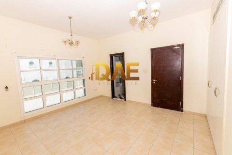 Vila u Al Twar, Dubai, UAE 6 spavaćih soba, 19600 m2 Br. 134933 - fotografija 5