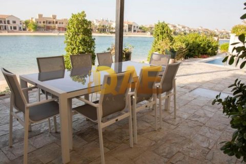 Villa à vendre à  Palm Jumeirah, Dubai, EAU 6 chambres, 1254.191 m2 № 133906 - photo 6