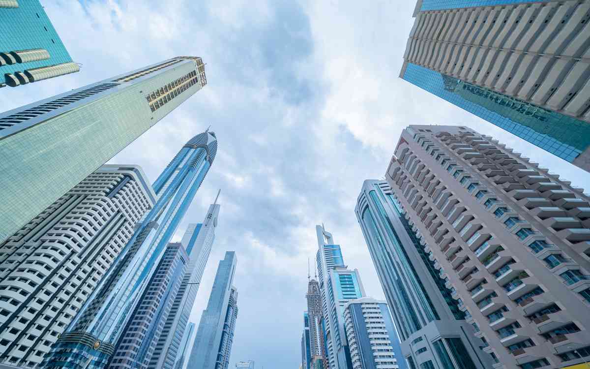 What can you buy in the UAE for up to €100,000?