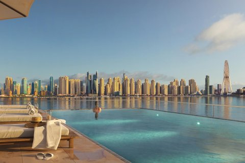 Villa in Palm Jumeirah, Dubai, UAE 4 bedrooms, 599.689 sq.m. № 135674