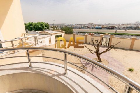 Vila u Al Twar, Dubai, UAE 6 spavaćih soba, 19600 m2 Br. 134933 - fotografija 14