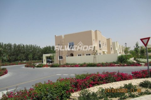 Kuća u nizu u Wadi Al Safa 3, Dubai, UAE 4 spavaćih soba, 230 m2 Br. 136997 - fotografija 8