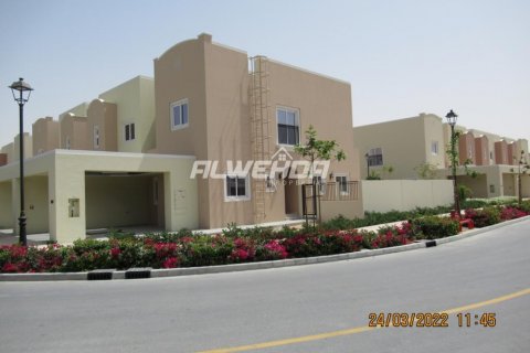 Kuća u nizu u Wadi Al Safa 3, Dubai, UAE 4 spavaćih soba, 230 m2 Br. 136997 - fotografija 2