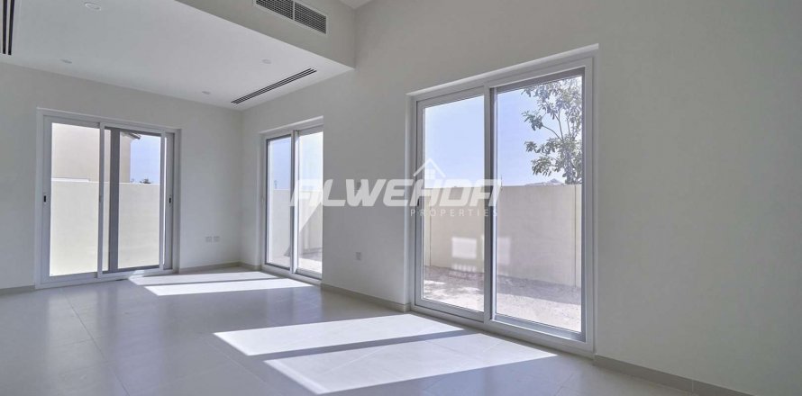 Kuća u nizu u Wadi Al Safa 3, Dubai, UAE 230 m2, 4 spavaćih soba Br. 136997