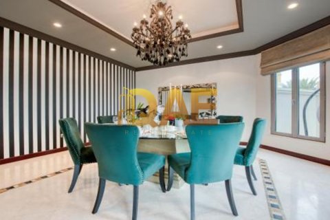 Villa à vendre à  Palm Jumeirah, Dubai, EAU 6 chambres, 1254.191 m2 № 133906 - photo 11