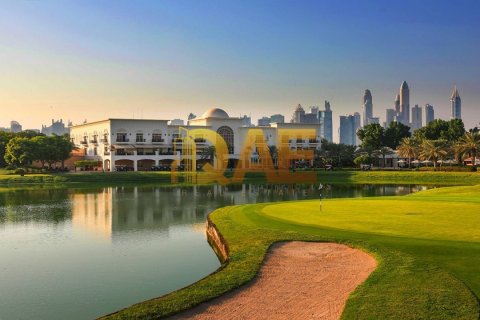 Vila v Emirates Hills, Dubai, SAE 7 spální, 4180.64 m2 č. 133907